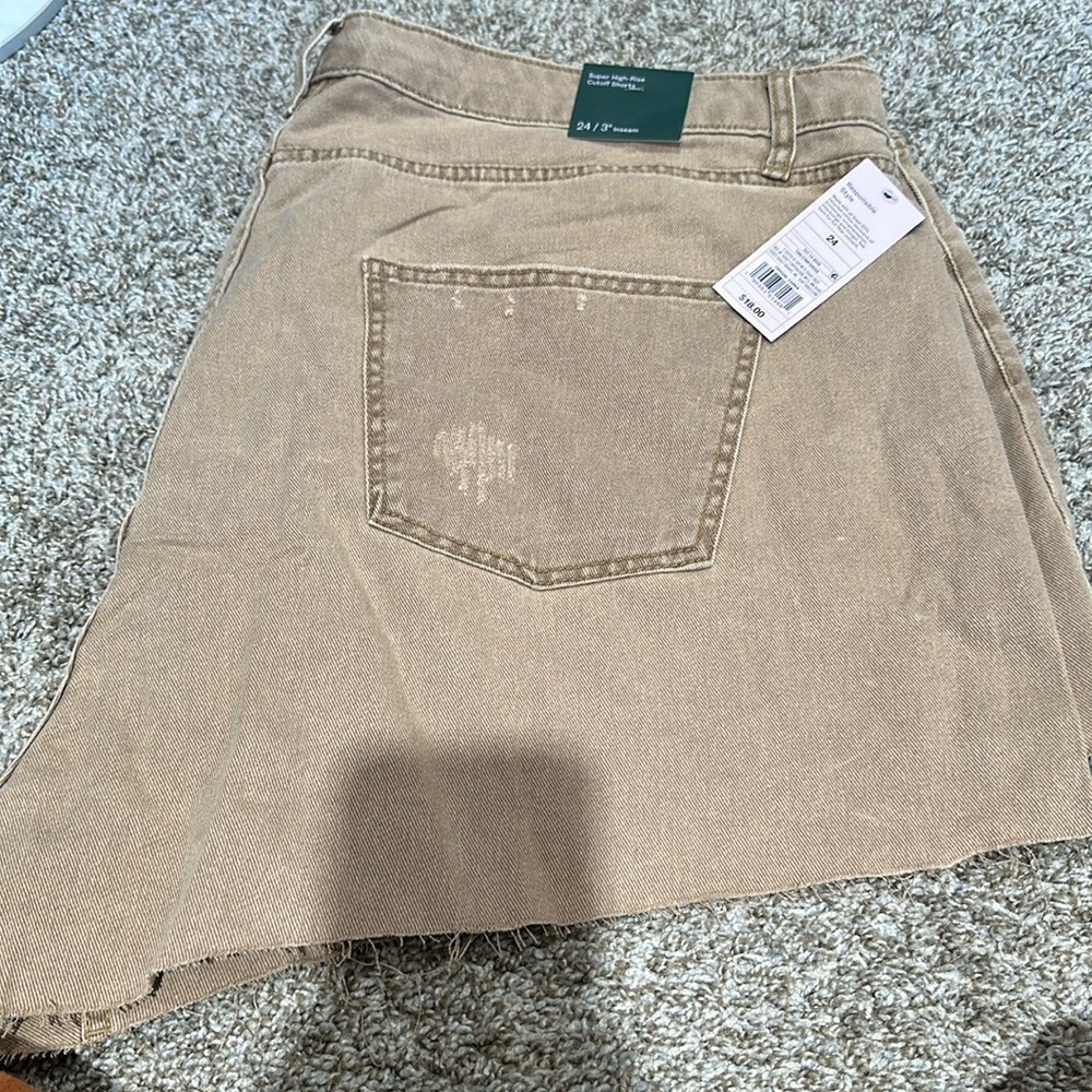 🟢NWT tan wild fable jean shorts
